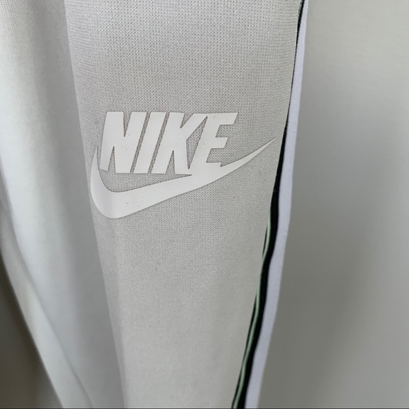 Nike Creamy White Joggers With Stripe Detail on Legs Drawstring Waist Size S - Picture 4 of 11